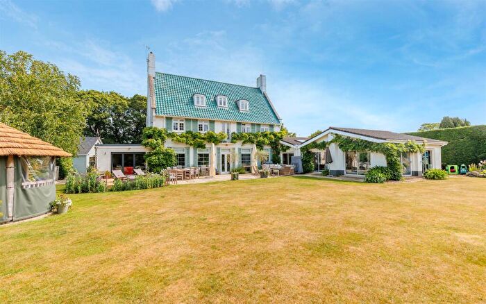 6 Bedroom Detached House For Sale In Bembridge, Isle Of Wight, PO35