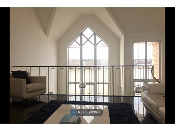 2 Bedroom Flat To Rent In Mayflower House, Rochester, ME1