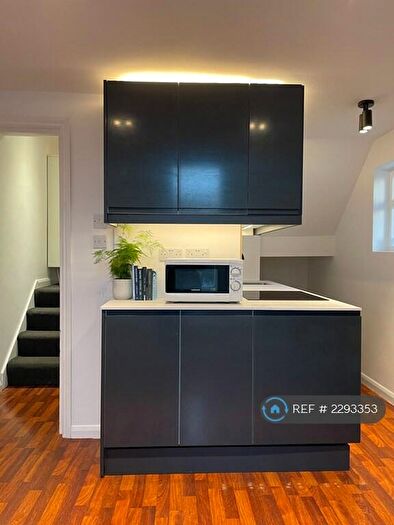 1 Bedroom Flat To Rent In Queens Park, London, NW6