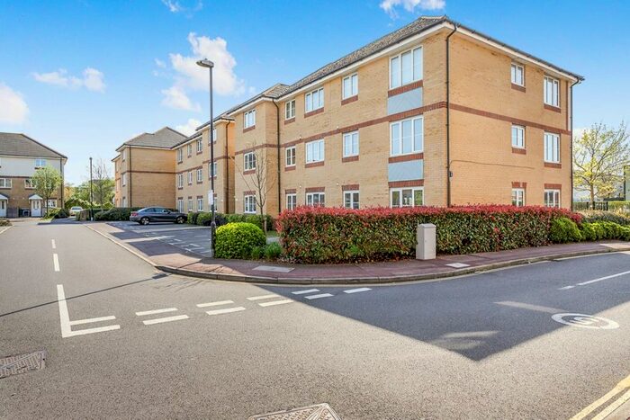 2 Bedroom Flat To Rent In The Fairways, Portsmouth, PO6