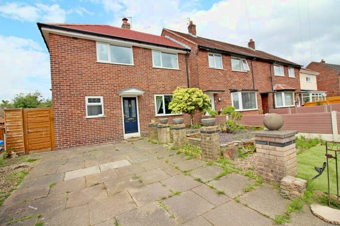 2 Bedroom Semi-Detached House To Rent In Woodward Road, Prestwich, Manchester, M25