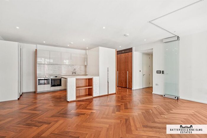 2 Bedroom Flat For Sale In Capital Building, Embassy Gardens, SW11