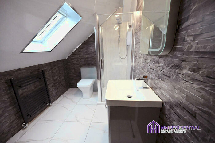 2 Bedroom Apartment To Rent In Flat Lewis Drive, NE4