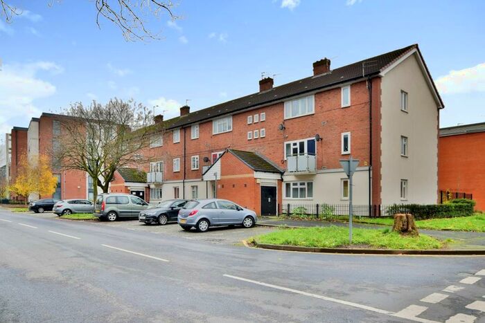 2 Bedroom Apartment To Rent In Knowles Place, Manchester, M15