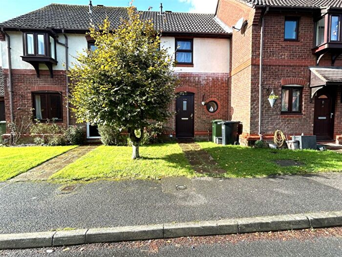 2 Bedroom Terraced House To Rent In Barton Drive, Southampton, SO31
