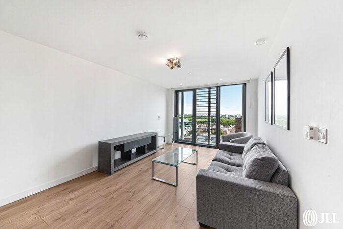 1 Bedroom Flat To Rent In Stratosphere Tower, Great Eastern Road, London, E15