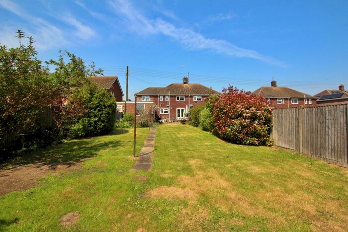 4 Bedroom Semi-Detached House For Sale In Bedingfield Crescent, Halesworth, IP19