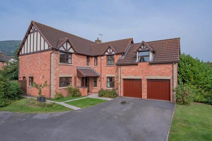 5 Bedroom Detached House To Rent In The Crescent, Upper Welland, Malvern, WR14