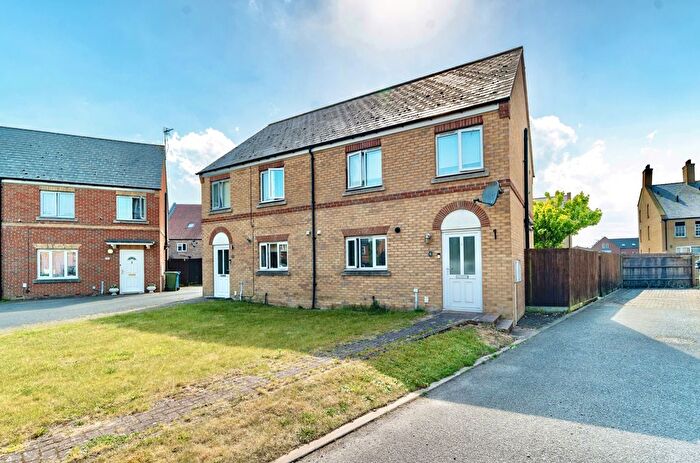 3 Bedroom Semi-Detached House For Sale In Tower Gardens, Boston, Lincolnshire, PE21