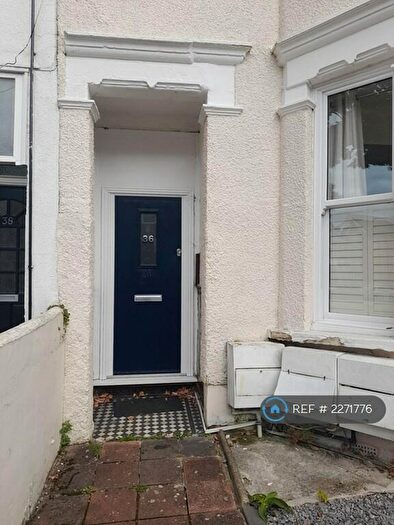 2 Bedroom Flat To Rent In West Norwood, London, SE27