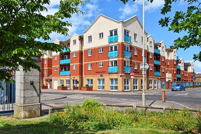 2 Bedroom Flat For Sale In Richmond Street, Herne Bay, CT6