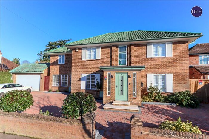 Studio To Rent In Devereux Drive, Watford, Hertfordshire, WD17