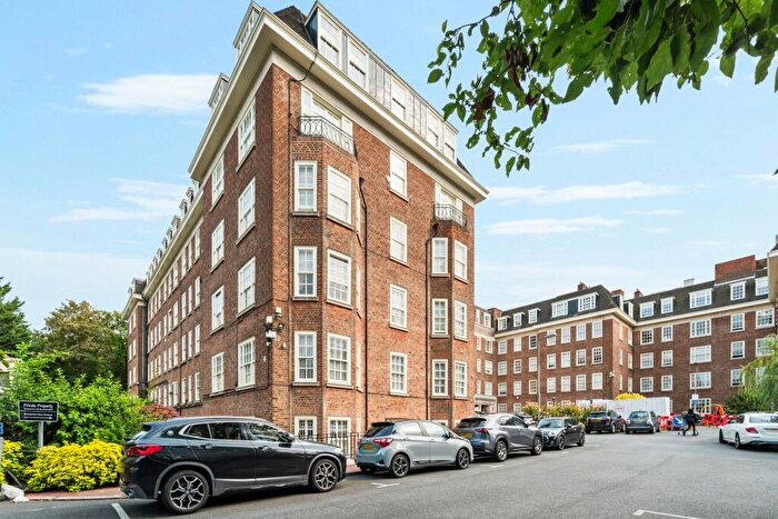 5 Bedroom Flat For Sale In Flat, St Stephen’s Close, Avenue Road, London, NW8