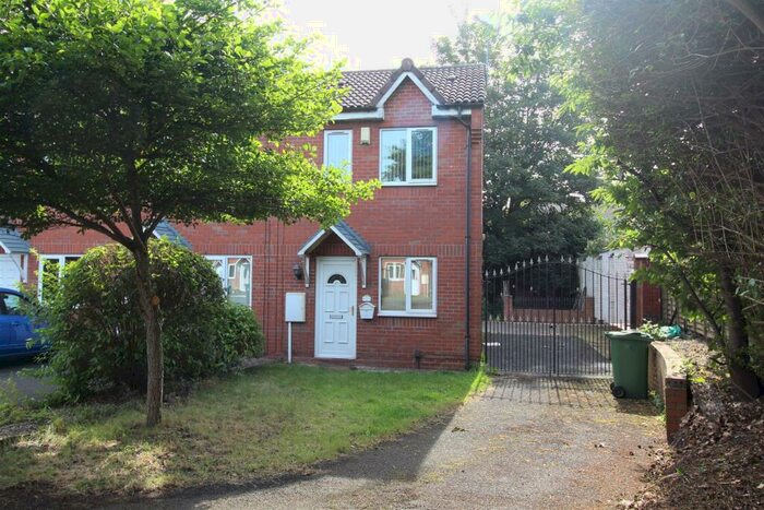 2 Bedroom House To Rent In Byrchen Moor Gardens, Brierley Hill, DY5