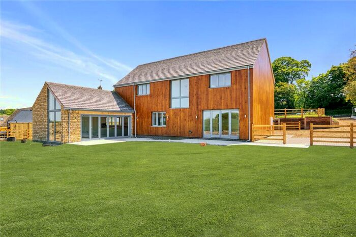 4 Bedroom Detached House For Sale In Rectory Farm, Lower Benefield, Northamptonshire, PE8