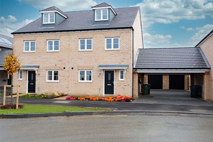 3 Bedroom Semi-Detached House For Sale In Nicol Walk, West Cambourne, CB23