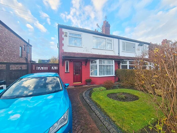 3 Bedroom Semi Detached House For Sale In Kenwood Avenue, Manchester, Greater Manchester, M19