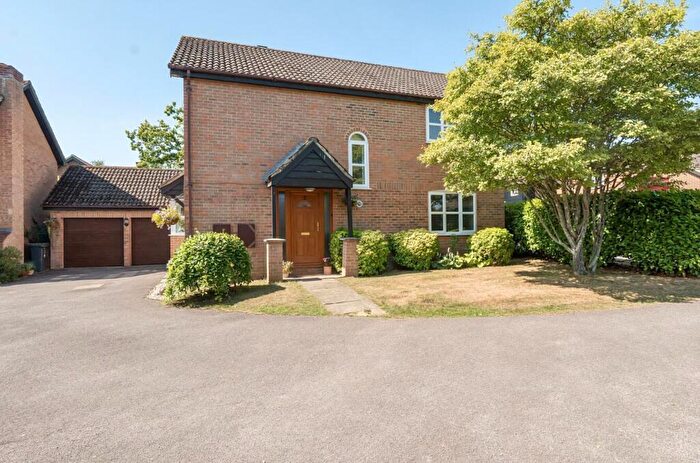 4 Bedroom Detached House For Sale In Tees Close, Valley Park, Chandler's Ford, SO53
