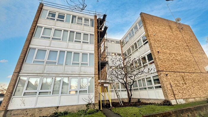 2 Bedroom Flat For Sale In Main Road, Sidcup, DA14