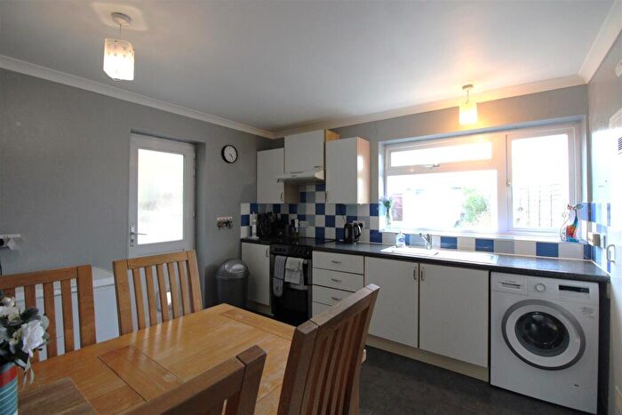 2 Bedroom House For Sale In Purdy Road, Carisbrooke, Newport, PO30