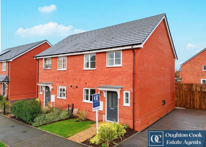 3 Bedroom Semi Detached House For Sale In Sephton Drive, Hawkesbury Village, Coventry, CV6