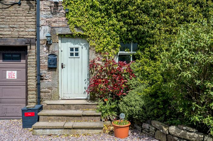 4 Bedroom Barn Conversion For Sale In Manchester Road, Habergham Eaves, Burnley, Lancashire, BB11