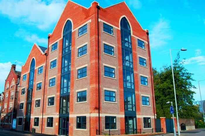 2 Bedroom Flat To Rent In John St, Luton, LU1