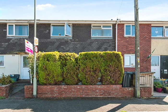 3 Bedroom Terraced House For Sale In Lime Kiln Road, Tiverton, EX16