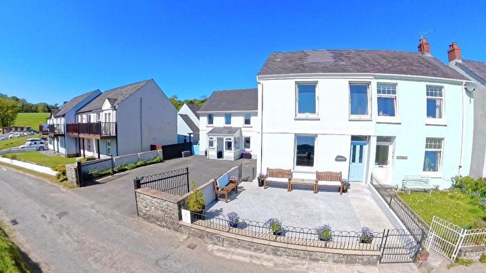6 Bedroom Property For Sale In Llansteffan, Carmarthenshire, SA33
