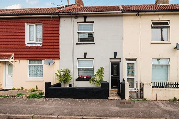 2 Bedroom Terraced House For Sale In Lavinia Road, Gosport, PO12
