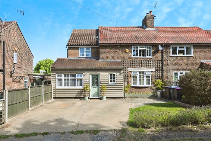 4 Bedroom Semi-Detached House For Sale In Wellington Cottages, Colliers End, Ware, SG11