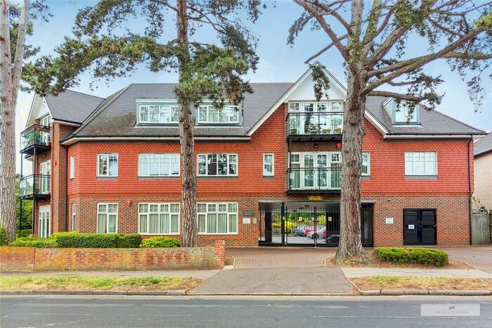 2 Bedroom Flat To Rent In Marsh Point, Marsh Road, Pinner, Middlesex, HA5