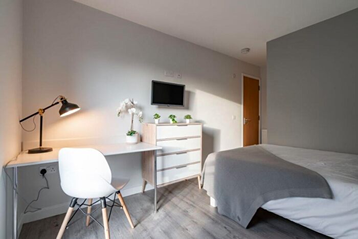 4 Bedroom Flat To Rent In Falconar Street, Newcastle, NE2