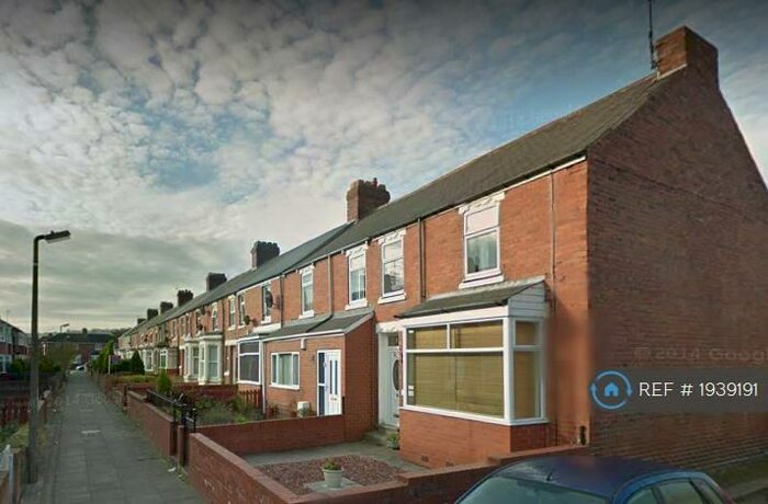 3 Bedroom Terraced House To Rent In Tyndal Gardens, Gateshead, NE11