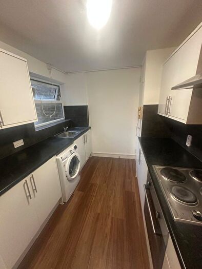 1 Bedroom Flat To Rent In Chelsea Close, London, NW10
