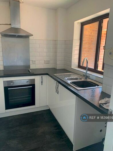 2 Bedroom Flat To Rent In Cremorne Lane, Norwich, NR1