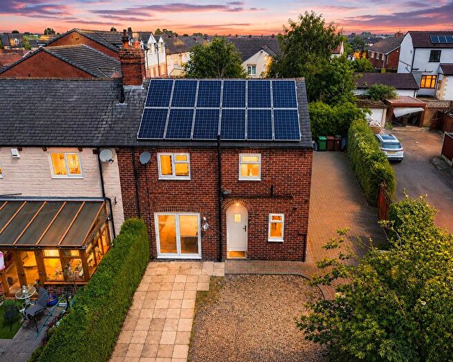 3 Bedroom End Terrace House For Sale In Field View Cottages, Featherstone, WF7