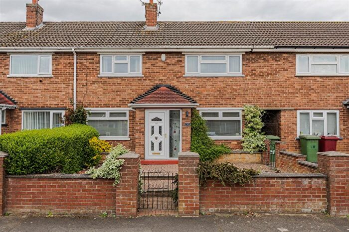 3 Bedroom Terraced House For Sale In Morley Road, Scunthorpe, DN17