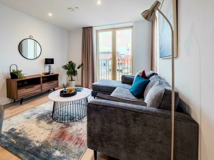 2 Bedroom Apartment To Rent In Flat :: The Quarters, M1