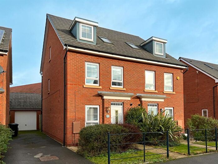 3 Bedroom Semi-Detached House To Rent In Peregrine Way, Warwick, CV34