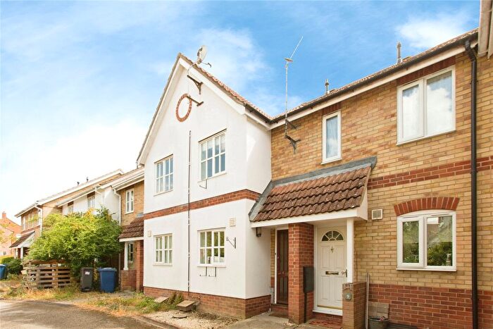 2 Bedroom Detached House For Sale In Wheelers, Great Shelford, Cambridge, Cambridgeshire, CB22