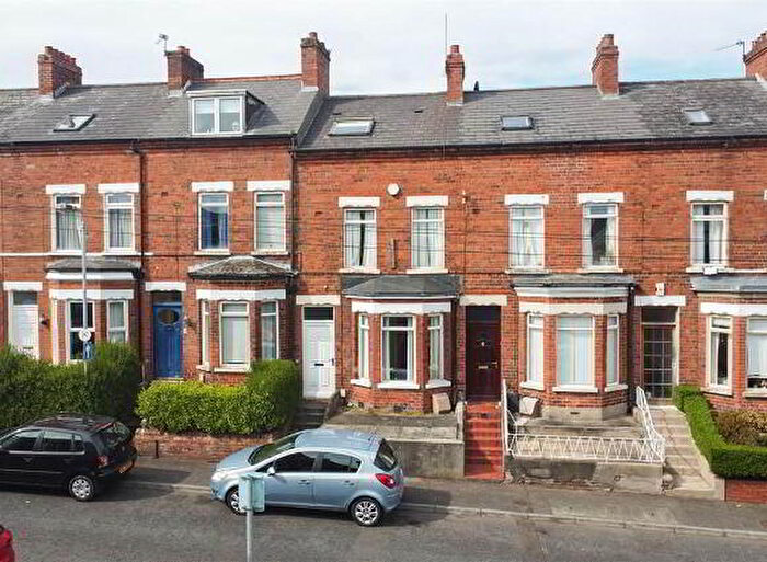 4 Bedroom Mid Terraced House For Sale In Stranmillis Street, Belfast, BT9