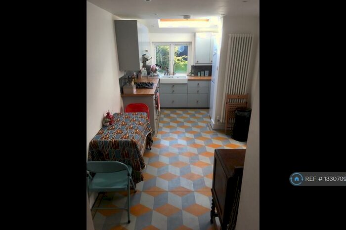 3 Bedroom Terraced House To Rent In Walthamstow, London, E17