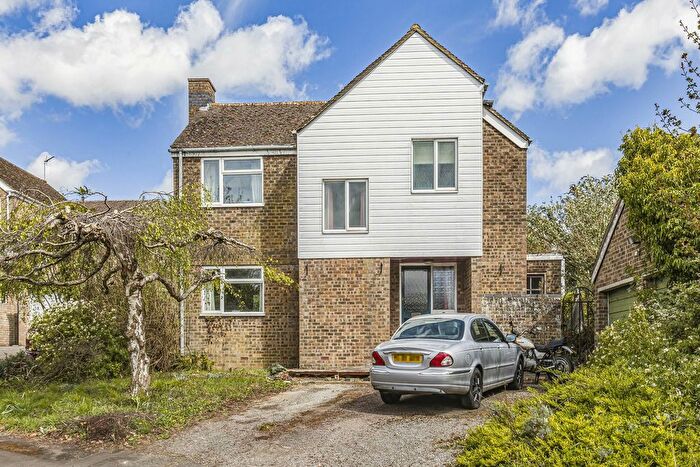 4 Bedroom Detached House For Sale In Grange Park, Steeple Aston, OX25