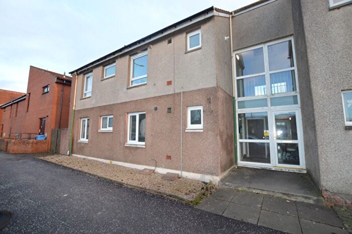 2 Bedroom Flat To Rent In Main Street, Crosshill, KY5