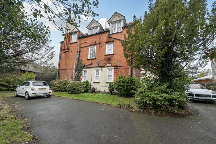 2 Bedroom Apartment For Sale In Manor Park, Chislehurst, BR7