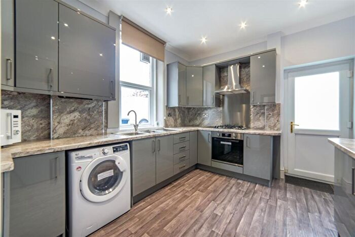6 Bedroom Terraced House To Rent In £pppw - Cavendish Place, Jesmond, NE2