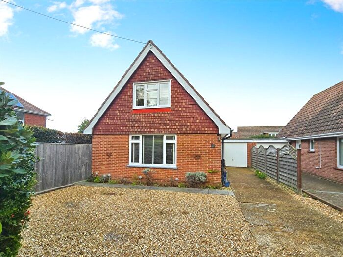 3 Bedroom Detached House For Sale In Amos Hill, Totland Bay, Isle Of Wight, PO39