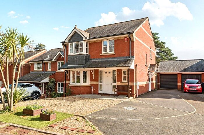 4 Bedroom Detached House For Sale In Clyst Heath, Exeter, EX2