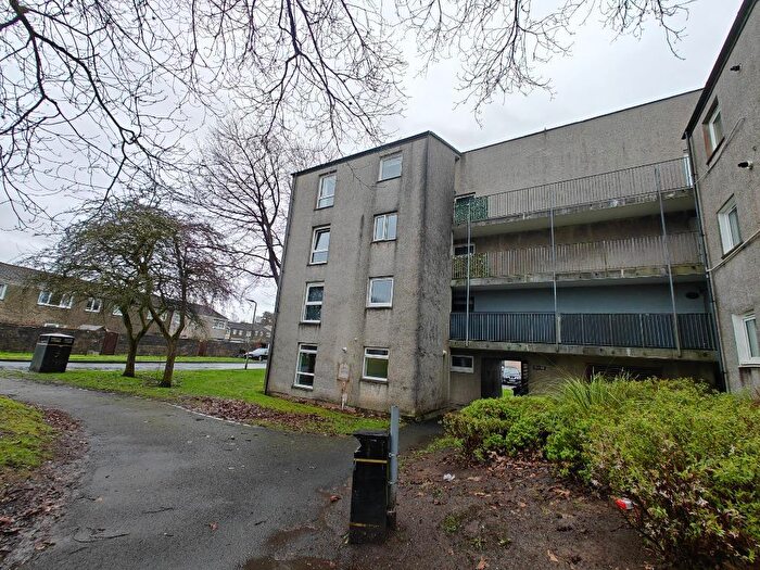 2 Bedroom Flat To Rent In Medlar Road, Glasgow, G67